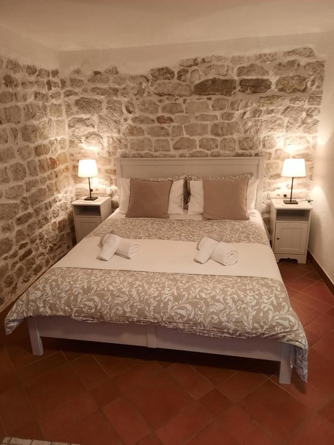 Room Ivana Rab Town Exteriör bild